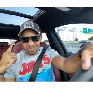 Meet your Posher, Luis